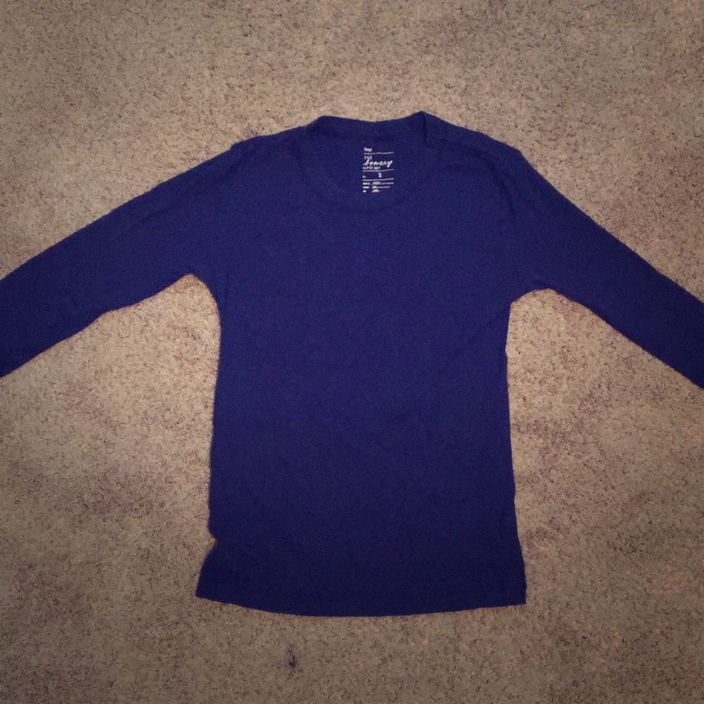 Long sleeved royal blue t-shirt